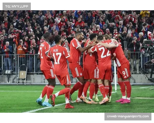 拜仁欧冠保持全胜 迪亚斯红牌后十人防守显韧性 拜仁欧冠保持全胜 迪亚斯红牌后十人防守显韧性